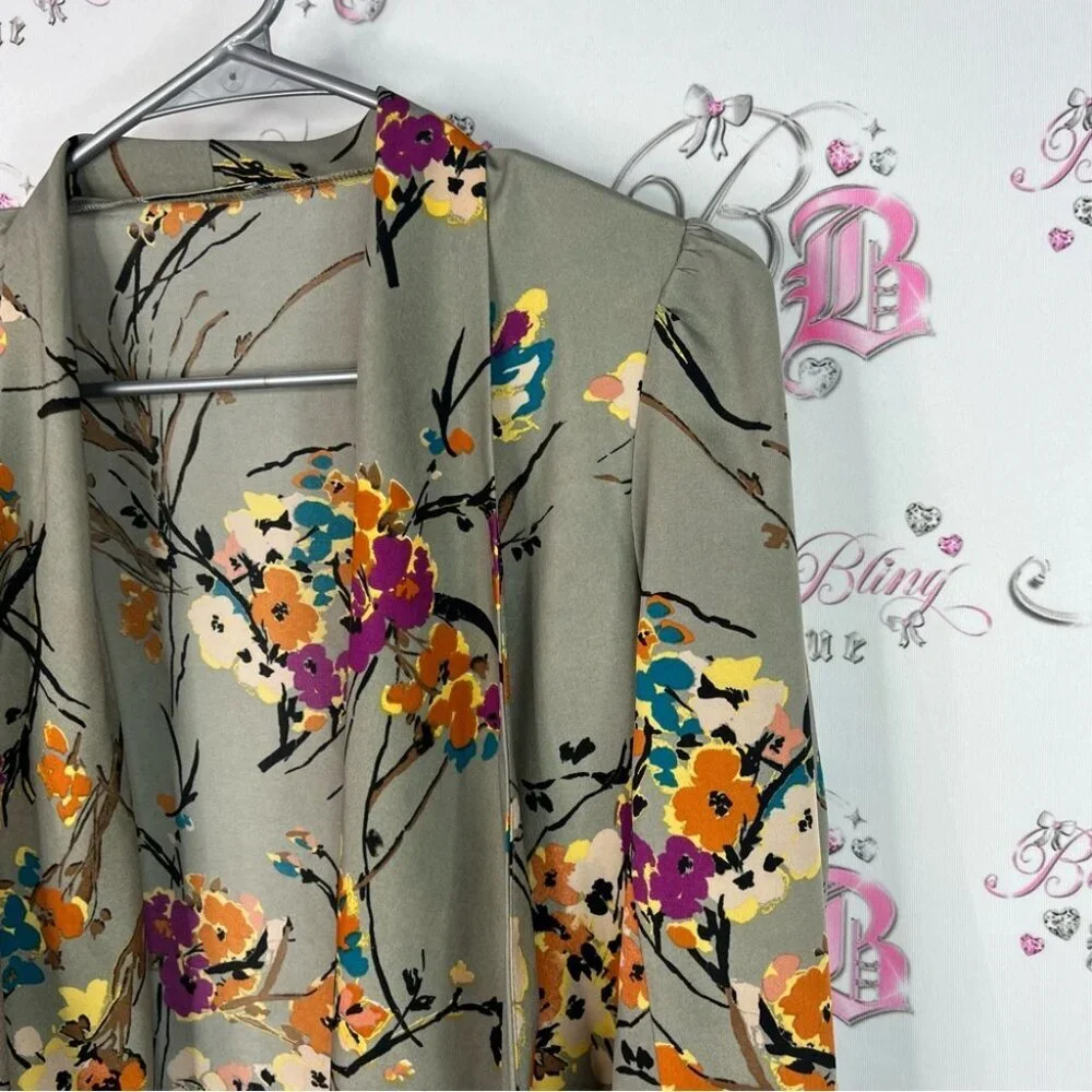 Darling cardigan shirt open front flowy flowers style Floral Kimono Cardigan